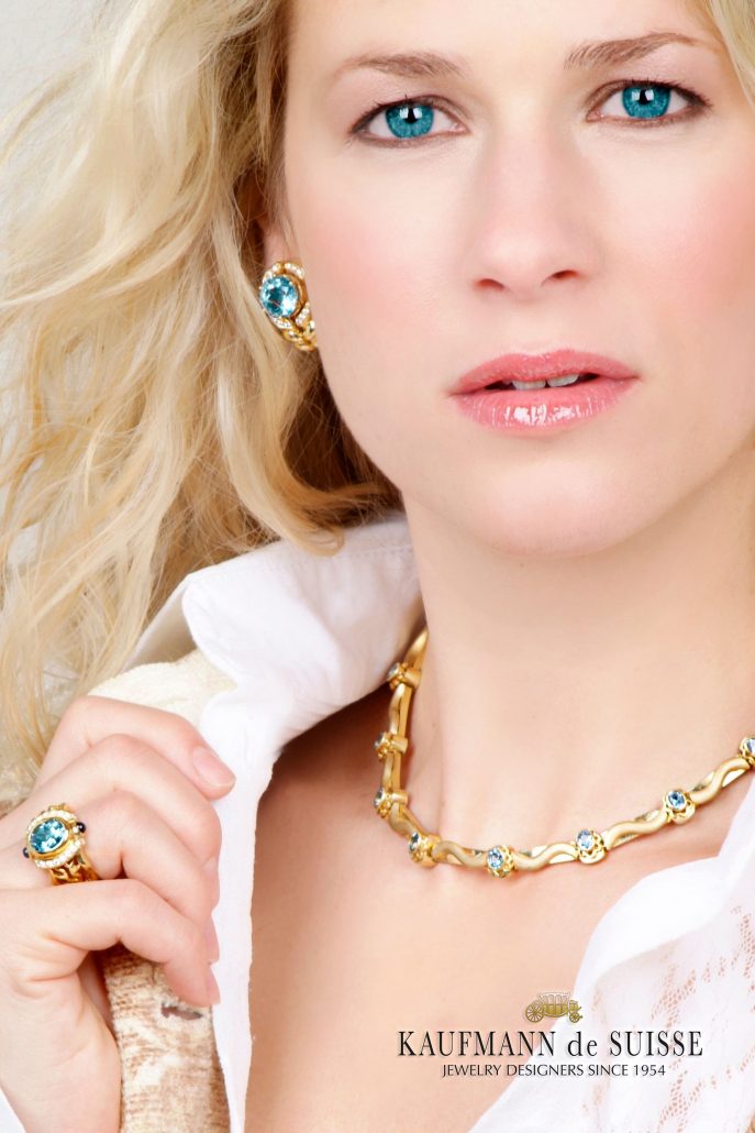Flowing Lines Necklace and Earrings